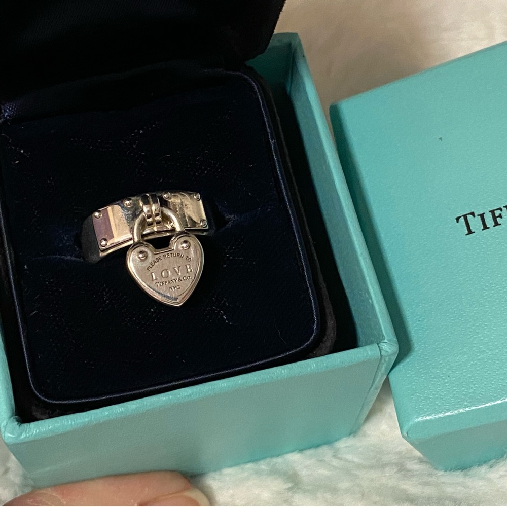 Return to Love Lock Ring by Tiffany & Co. Size 4.75